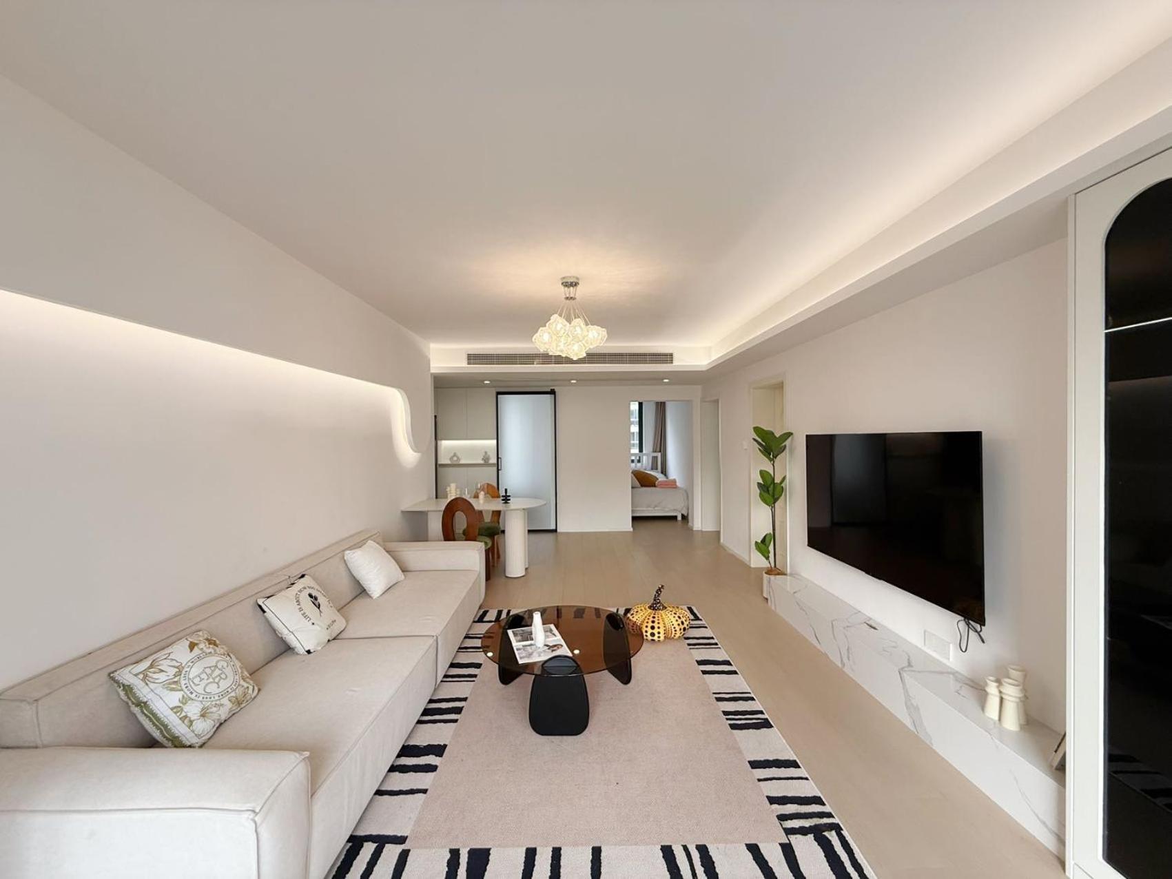 Apartment Eastern Hub - Bund Branch 4bedroom Near Subway Honghui *
