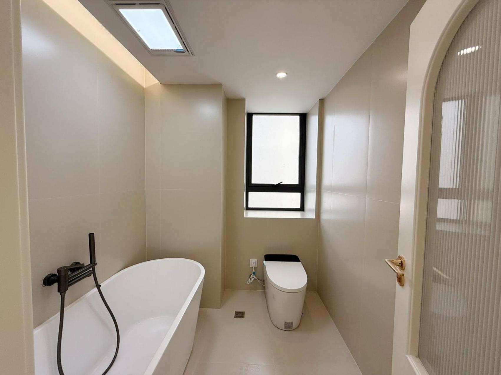 Apartment Eastern Hub - Bund Branch 4bedroom Near Subway Honghui *